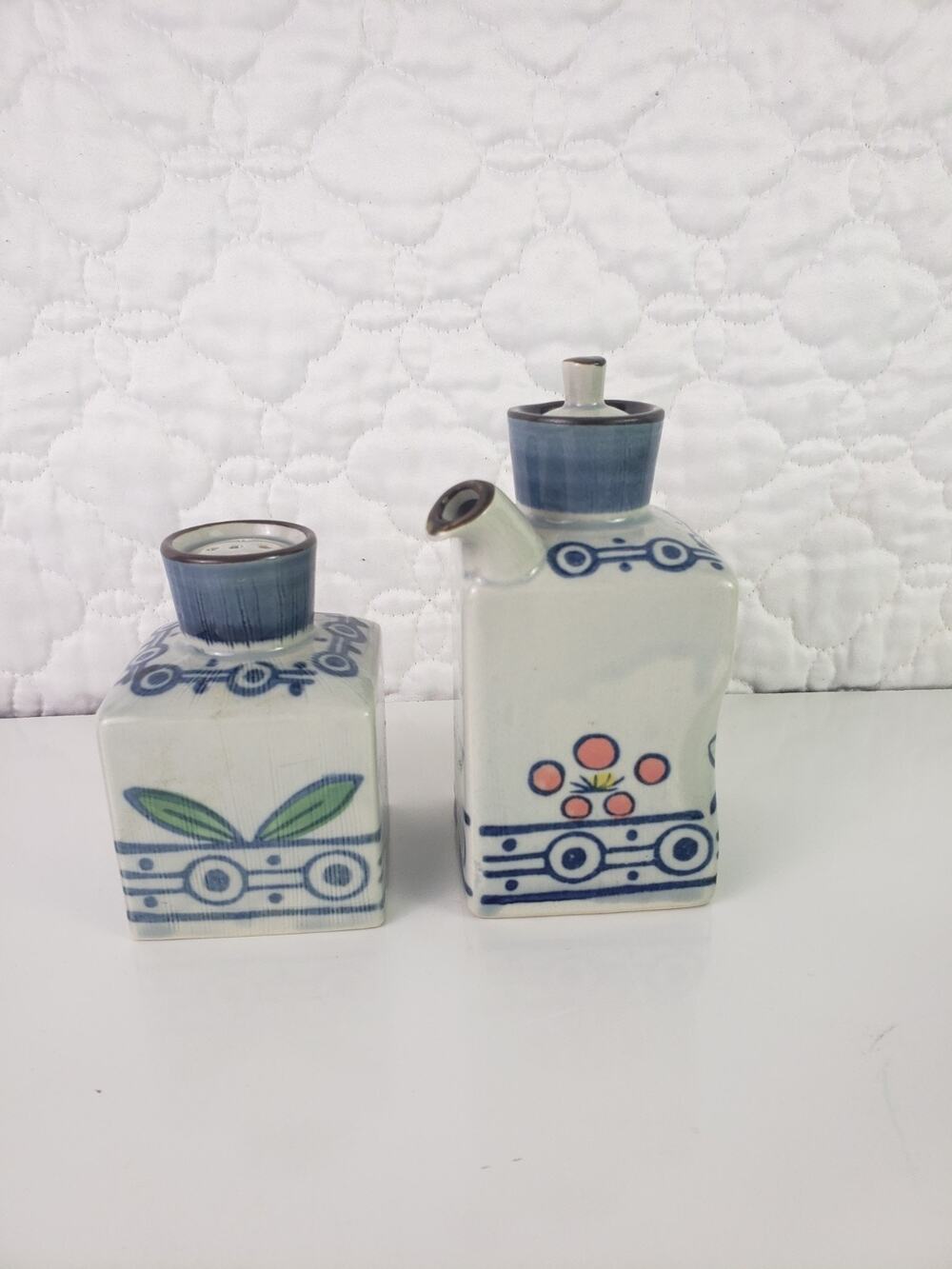 Vintage Japanese Suiho Kiln Porcelain Soy Sauce Dispenser & Saltshaker Set of 2